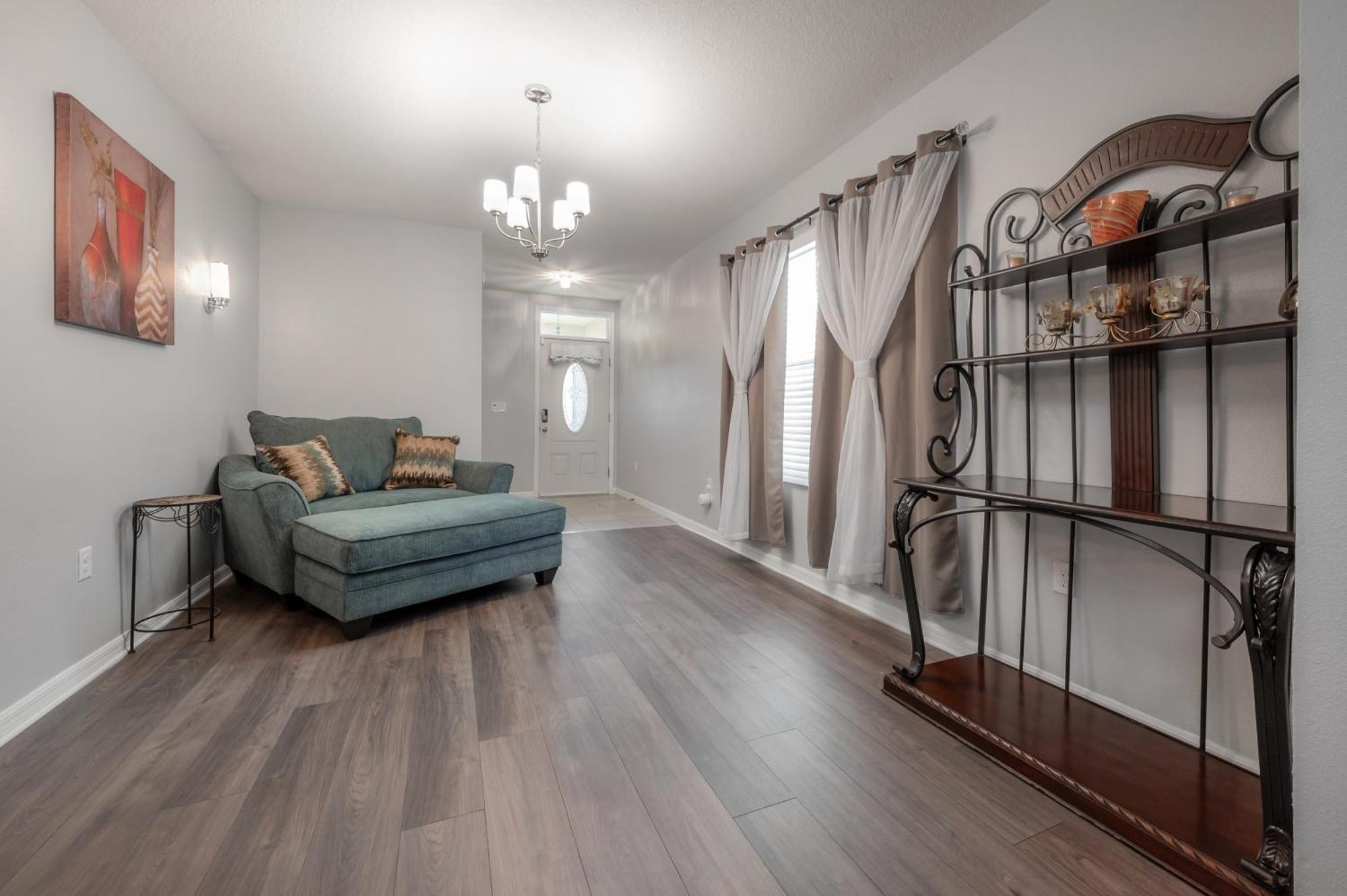 Sun City Cozy Home Ръскин Екстериор снимка